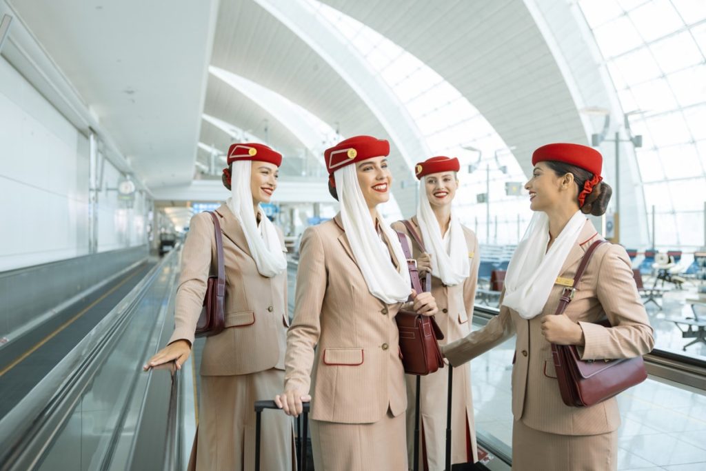 De 10 meest stijlvolle uniformen van luchtvaartmaatschappijen - Emirates