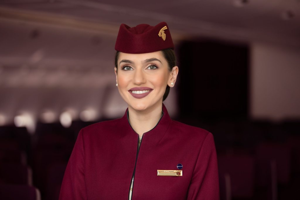 De 10 meest stijlvolle uniformen van luchtvaartmaatschappijen - Qatar Airways