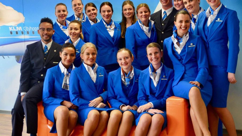 De 10 meest stijlvolle uniformen van luchtvaartmaatschappijen - KLM