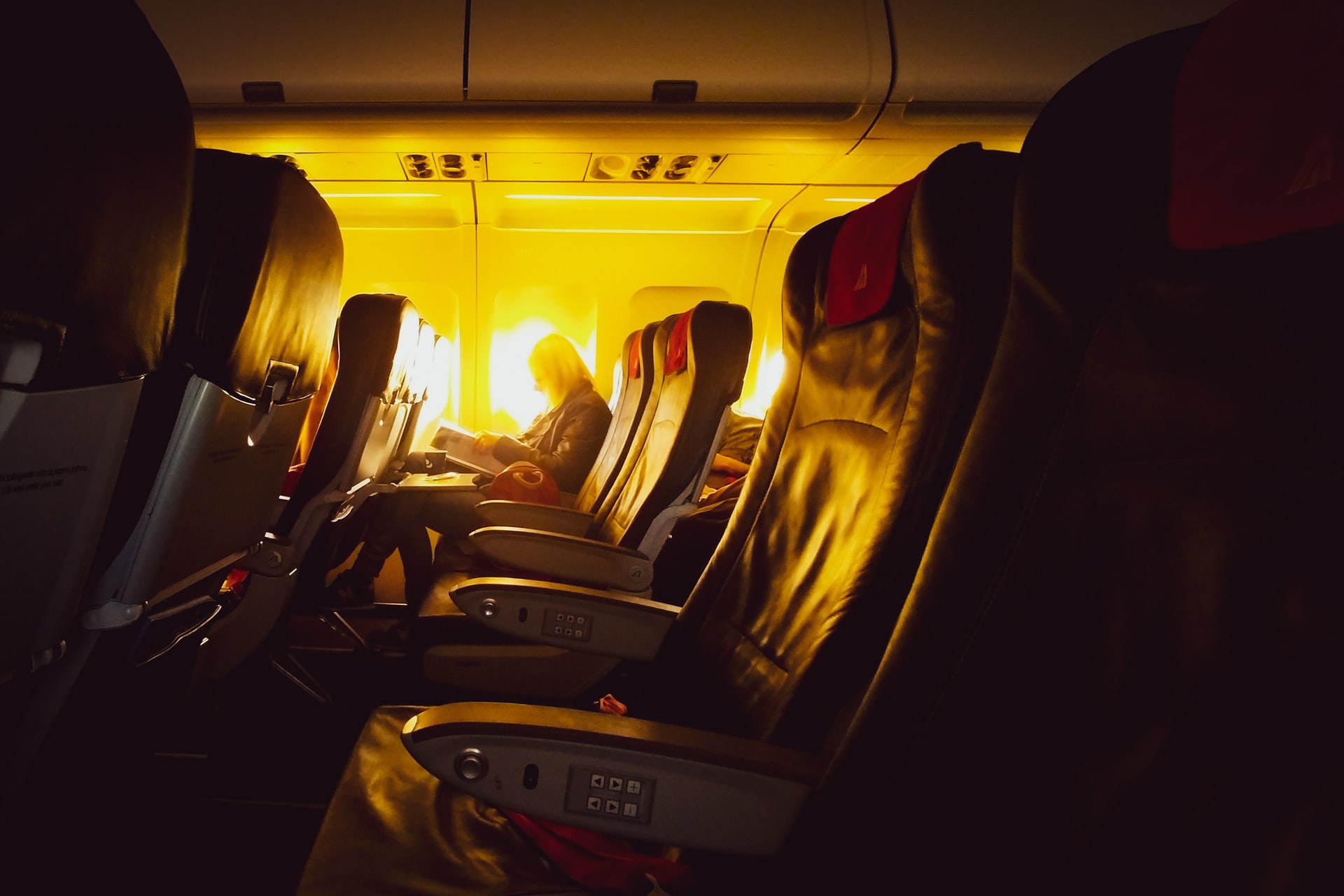 Wat is het verschil tussen Economy Comfort Class en Premium Economy Class?